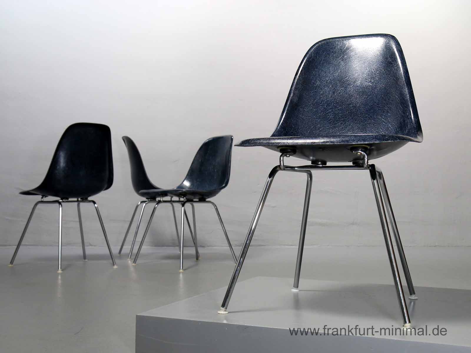 eames navy blue